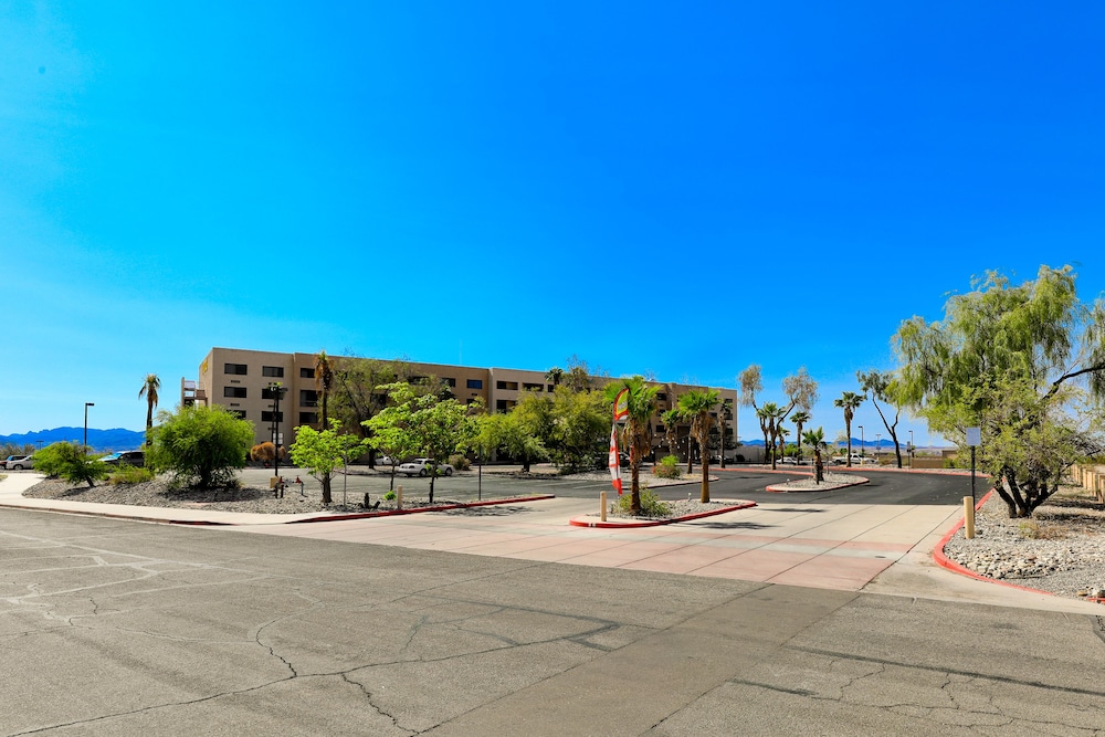 Studio6 Suites Lake Havasu City AZ