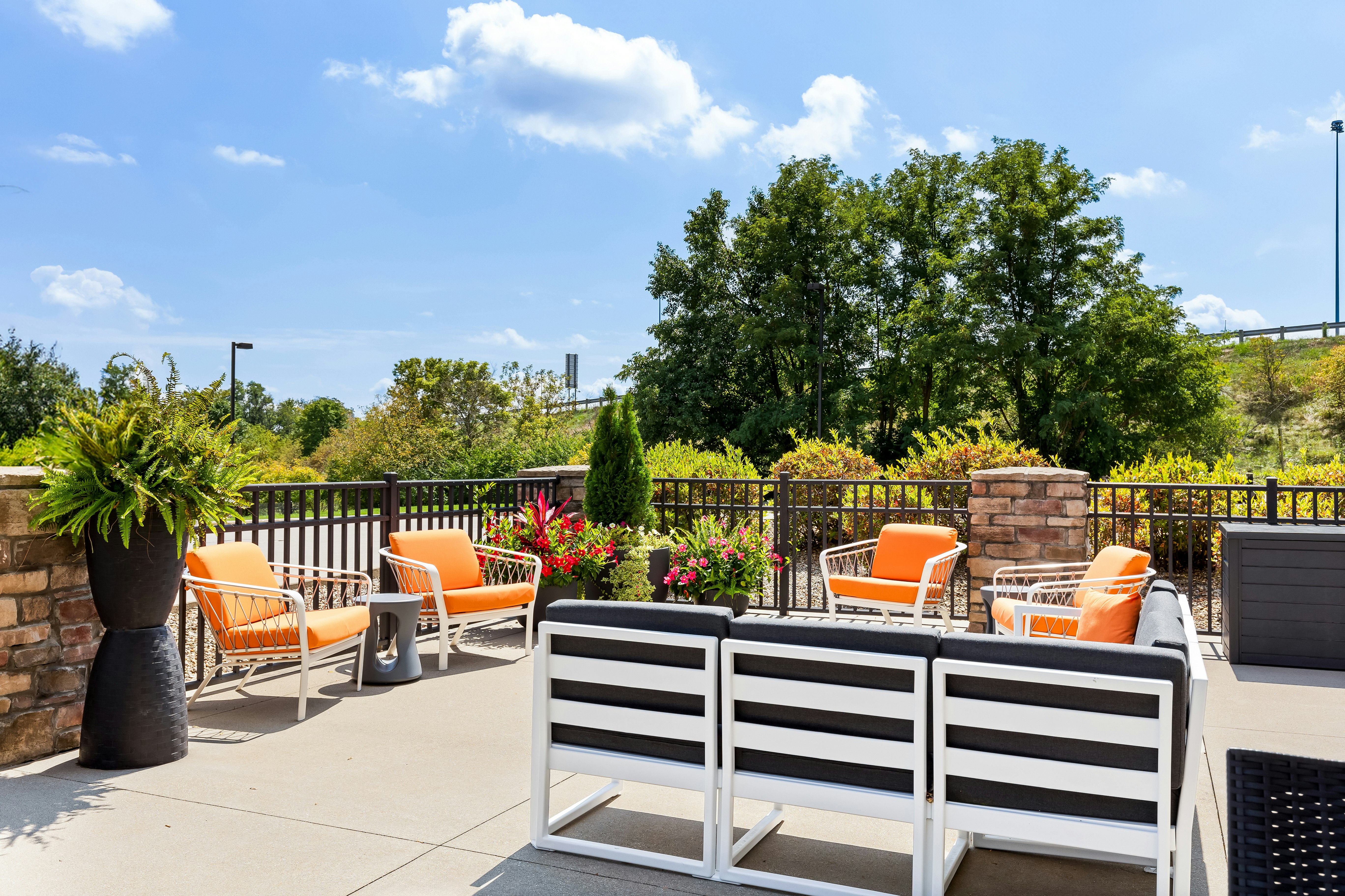 Hampton Inn & Suites Canton 53/54