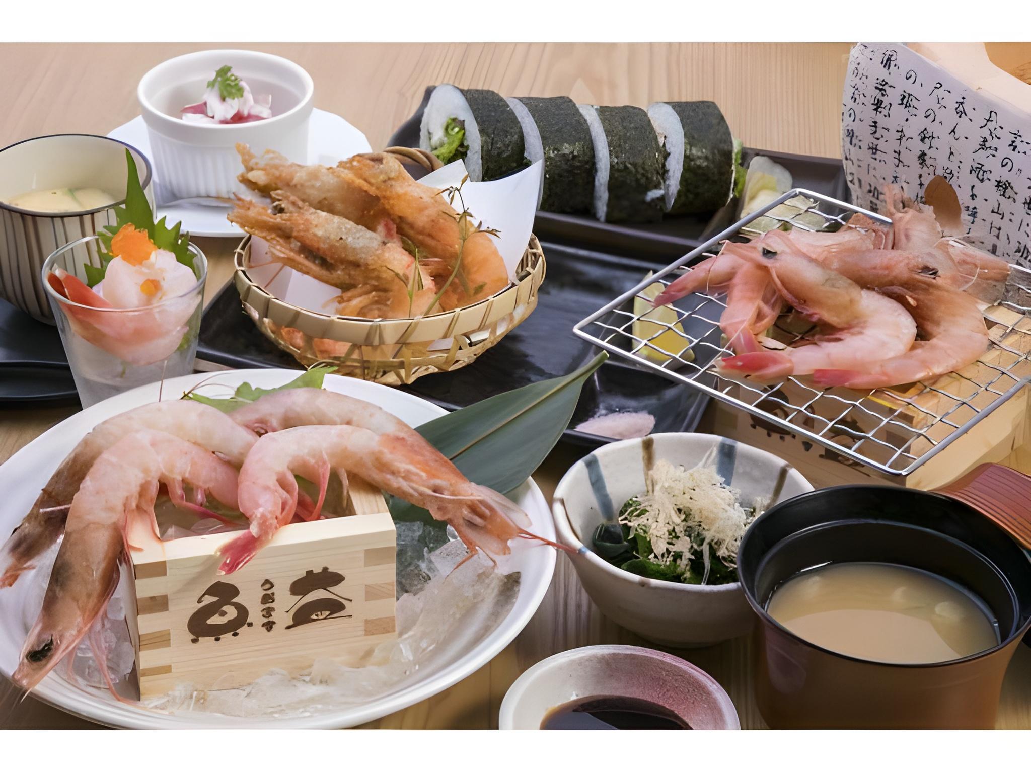 Aoshima Fisherman's Beachside Hostel & Spa 9/23