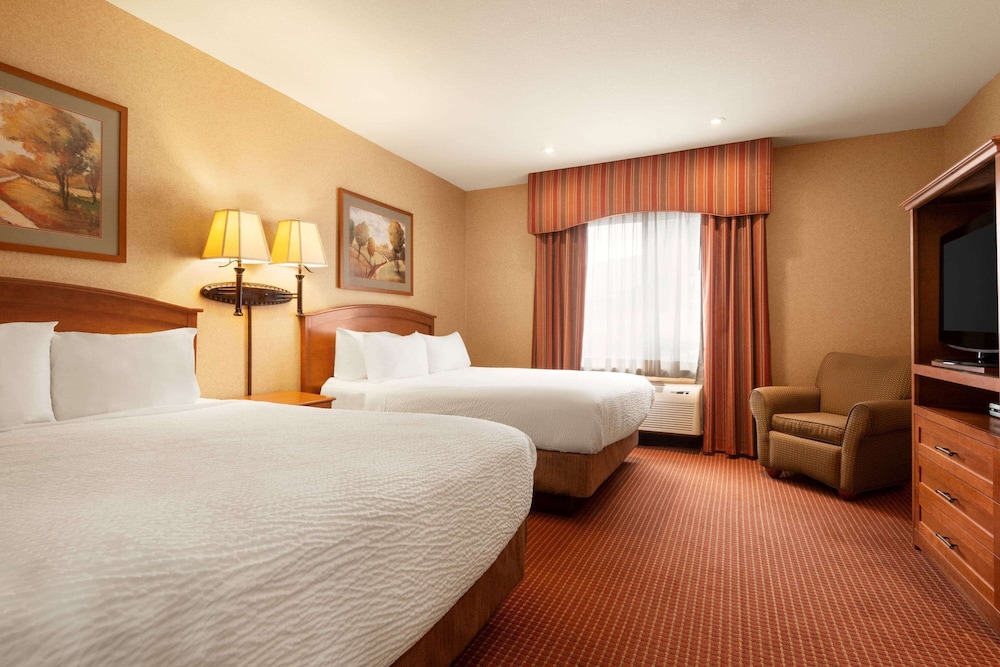 Days Inn by Wyndham Swift Current 14/41