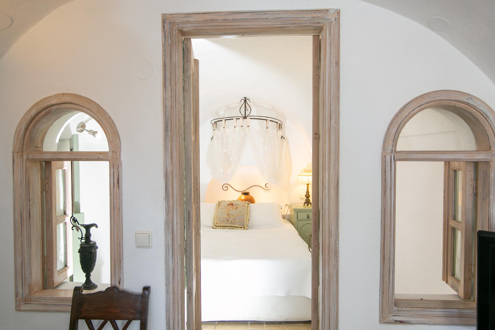 Elegant, Suite, Caldera View