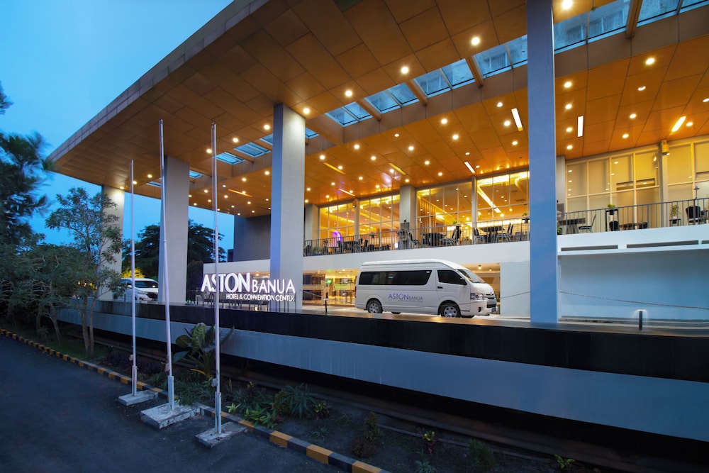 Grand Tan Banjarmasin Hotel & Convention Center 3/47