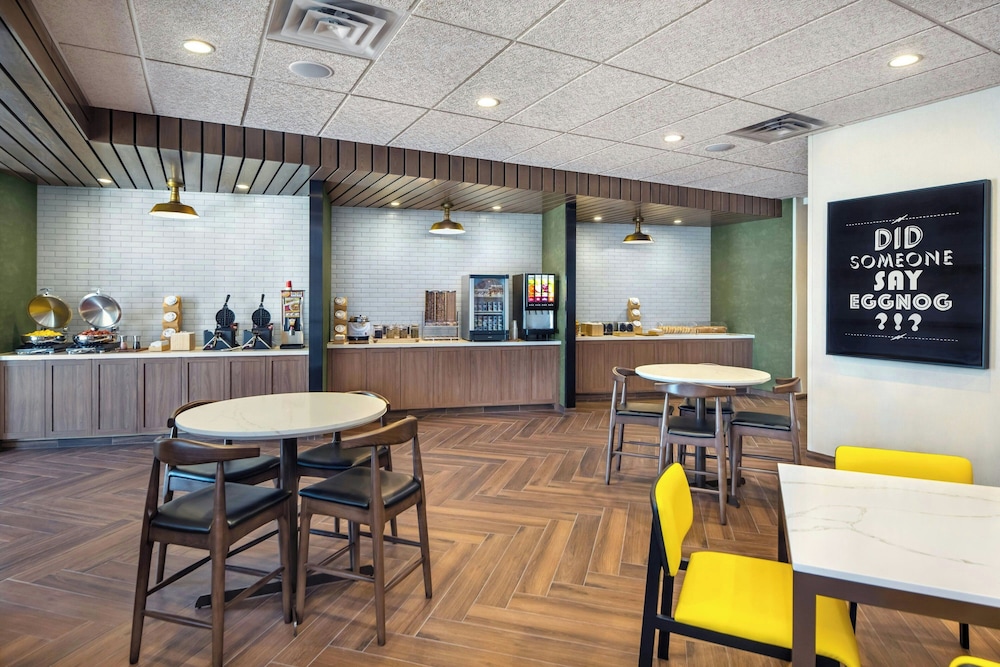 Fairfield Inn & Suites Gravenhurst Muskoka 35/50