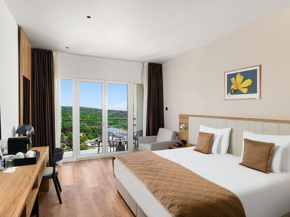 Superior, Double Bed, Pool View, Balcony