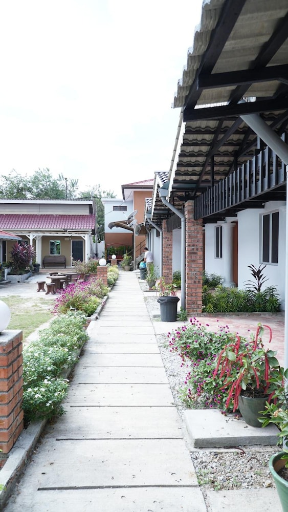 Pondok Muara Chalet 44/51