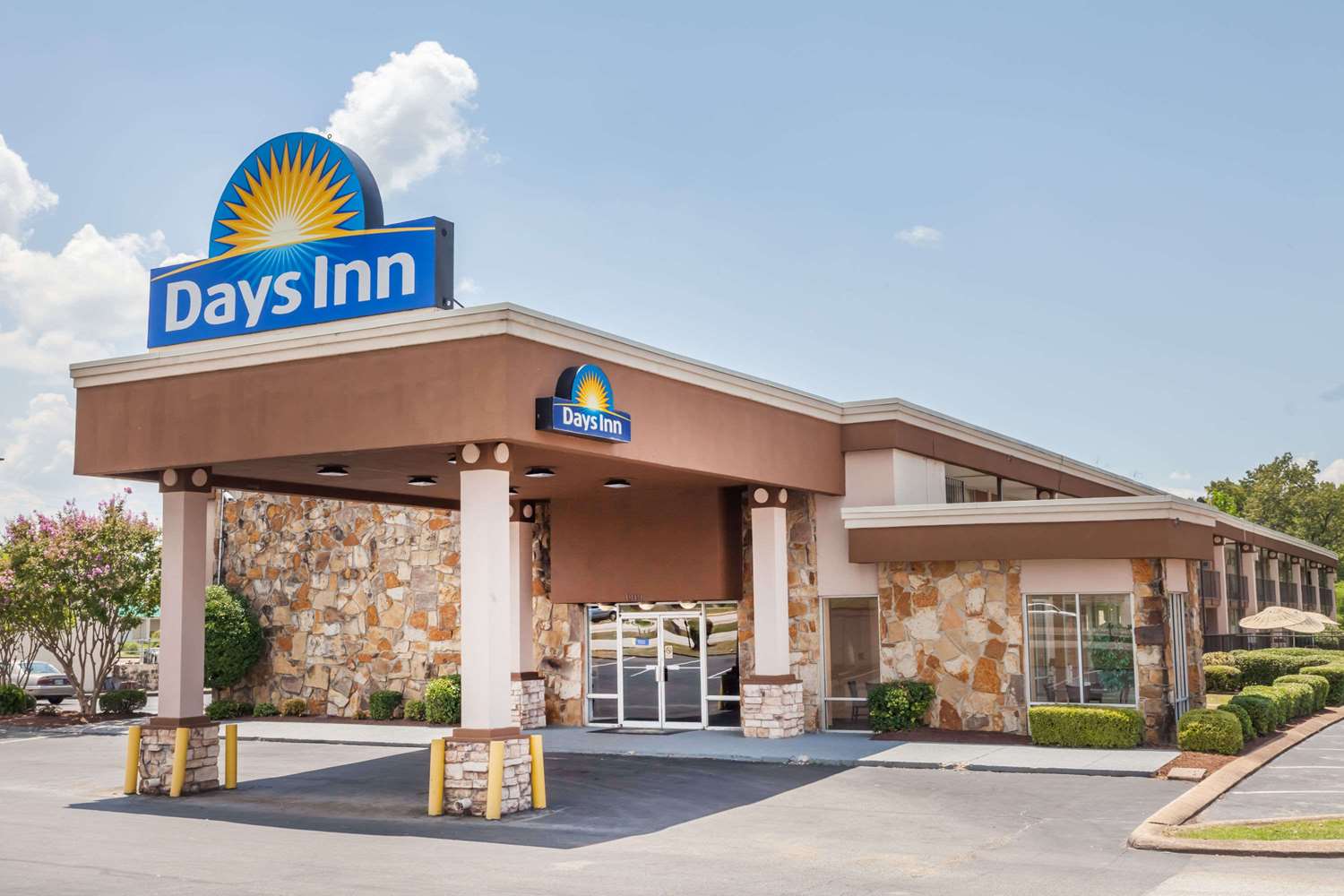 Days Inn By Wyndham Jackson 13/16