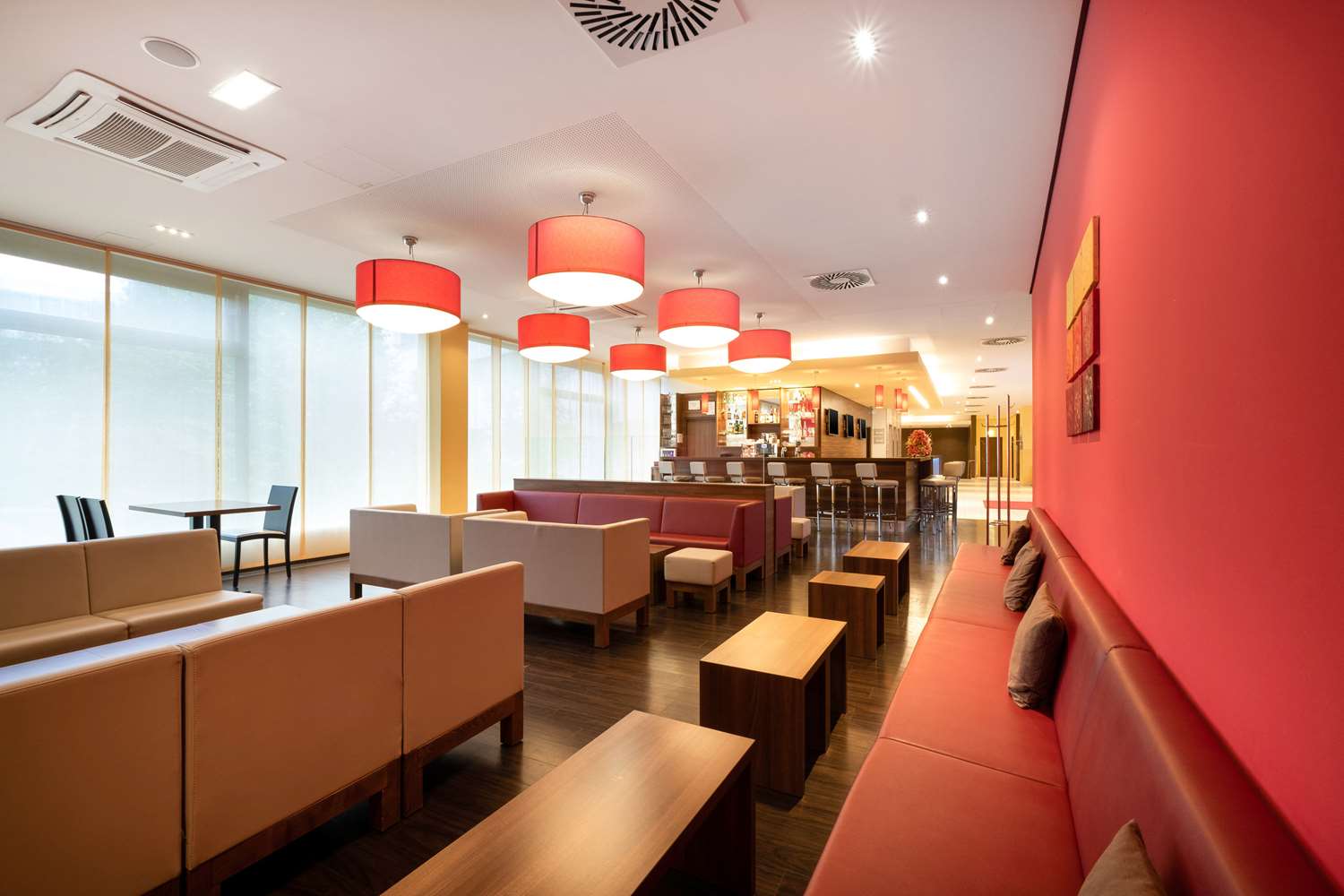 restaurant cafeteria