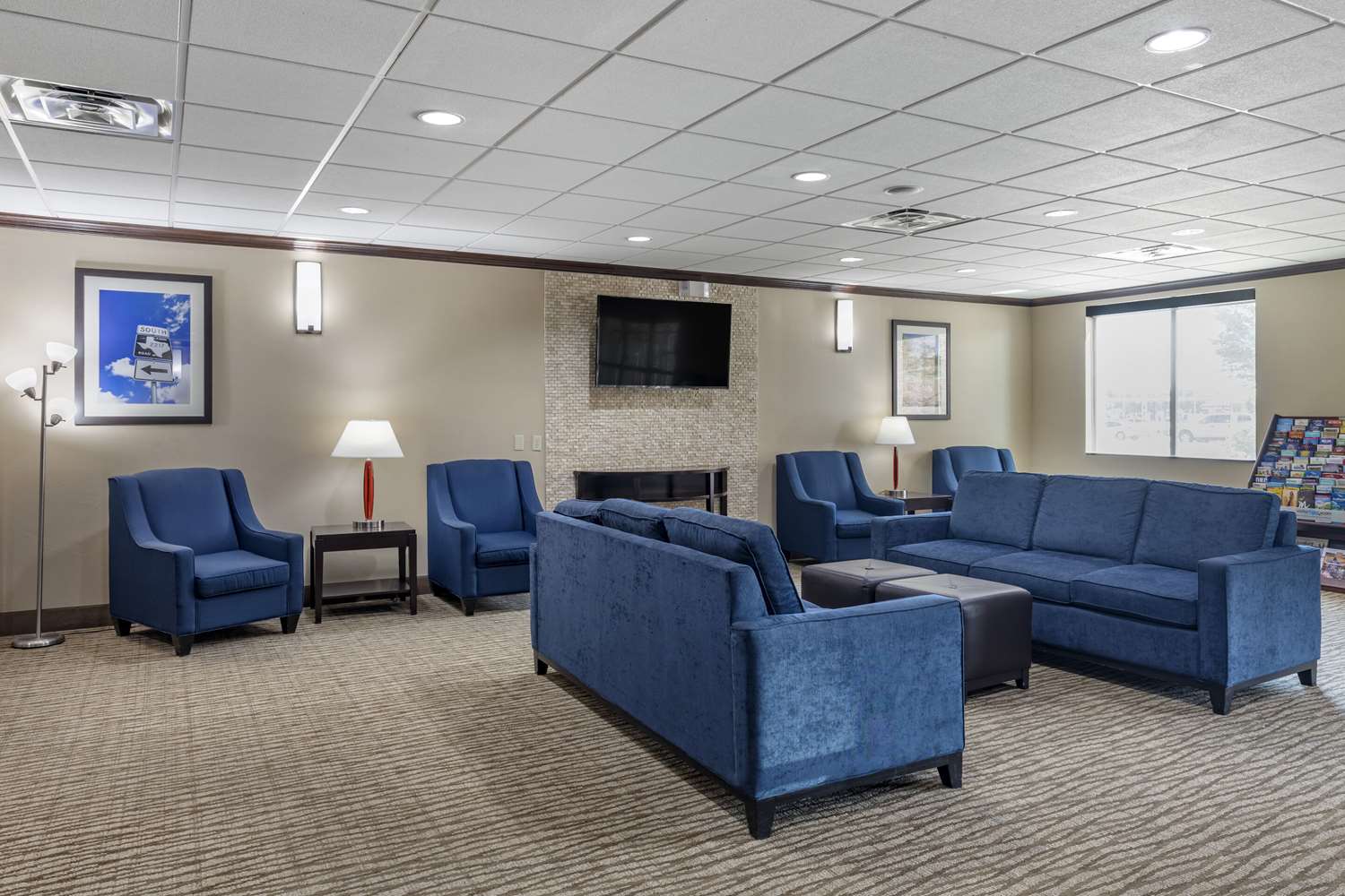 Comfort Suites Plano - Dallas North 13/24