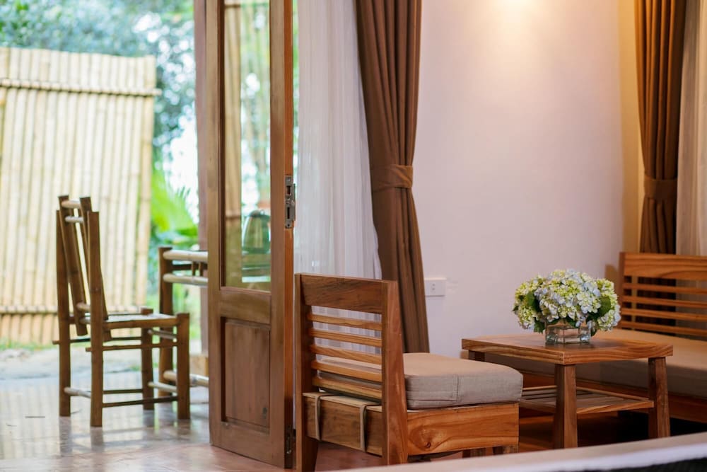 Mai Chau Hideaway Lake Resort 50/72