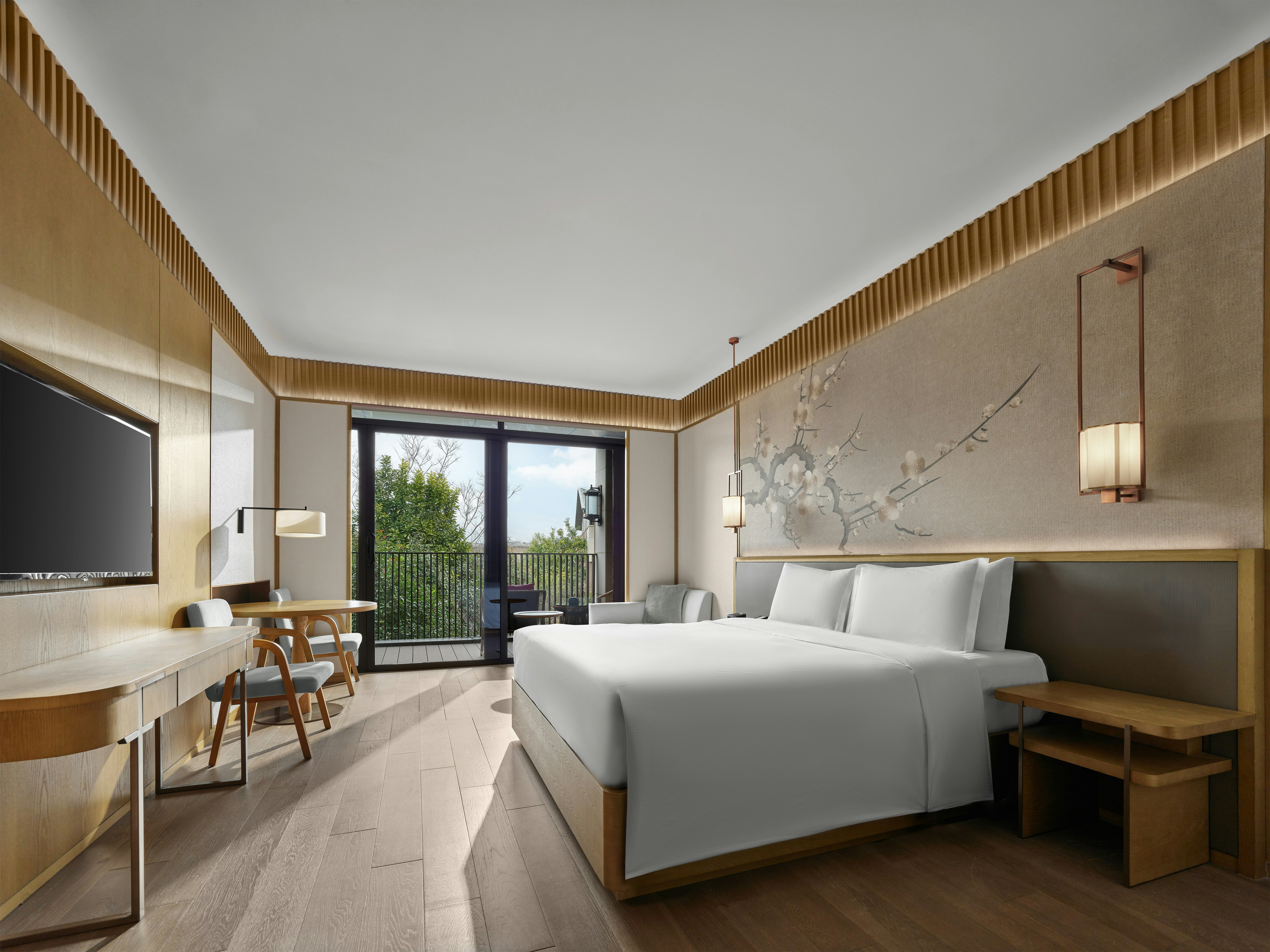Deluxe, King Bed