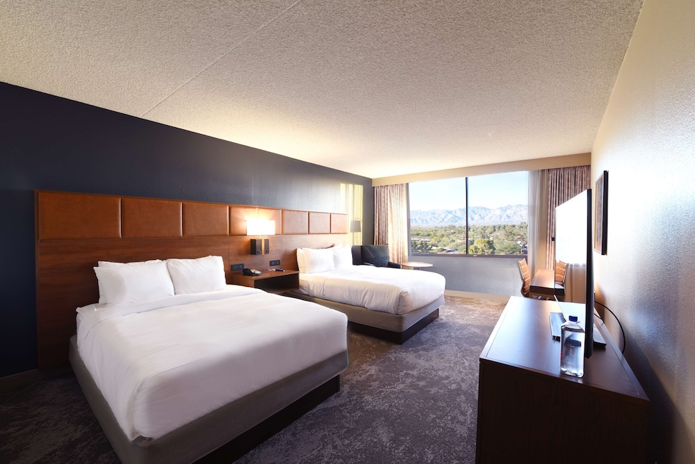 DoubleTree by Hilton Hotel Tucson - Reid Park 11/56