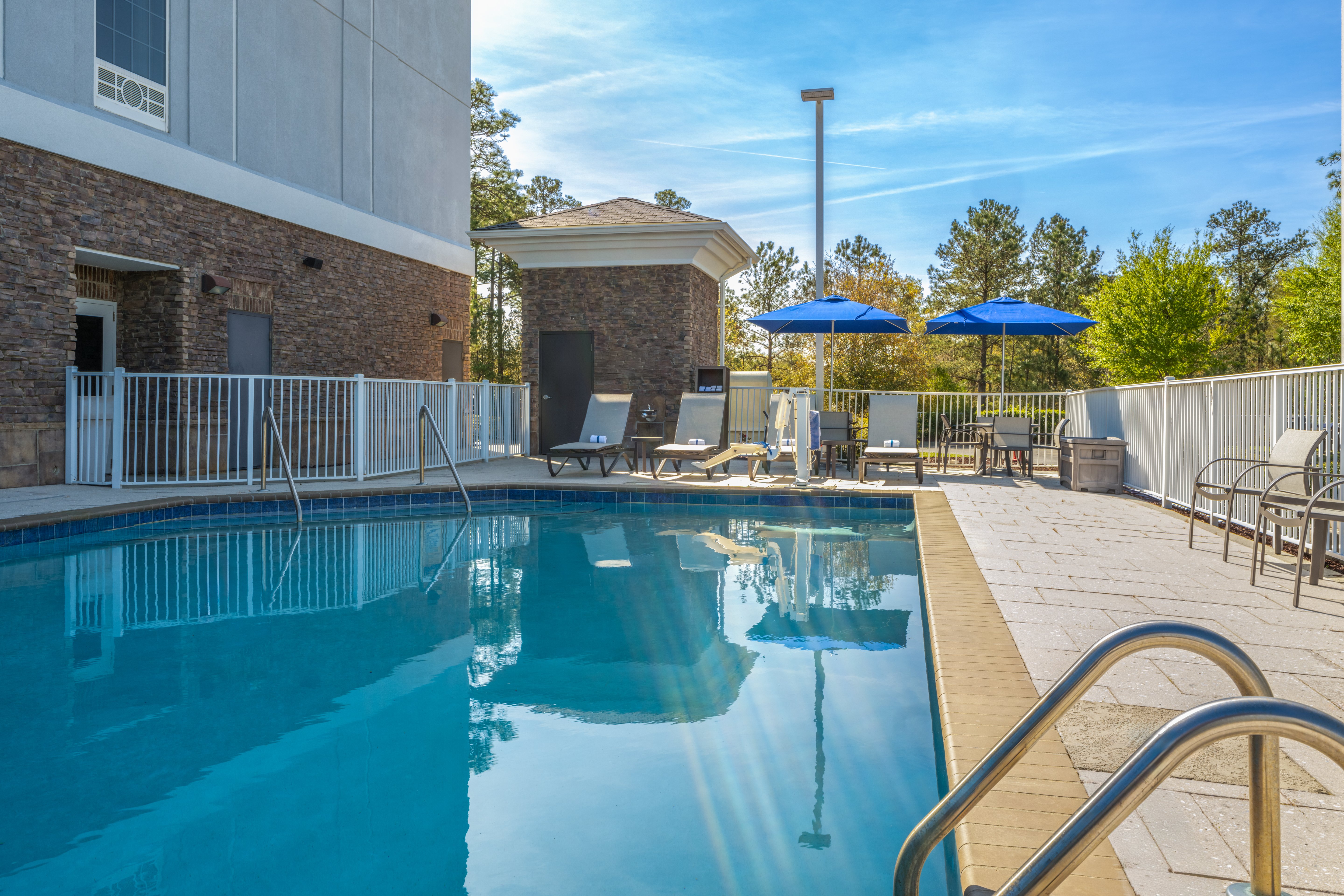 Holiday Inn Express And Suites Aiken 34/50
