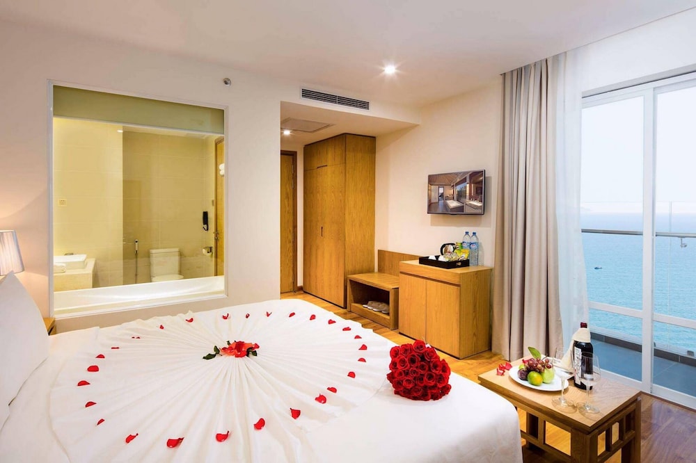 ROSAKA NHA TRANG HOTEL 56/78