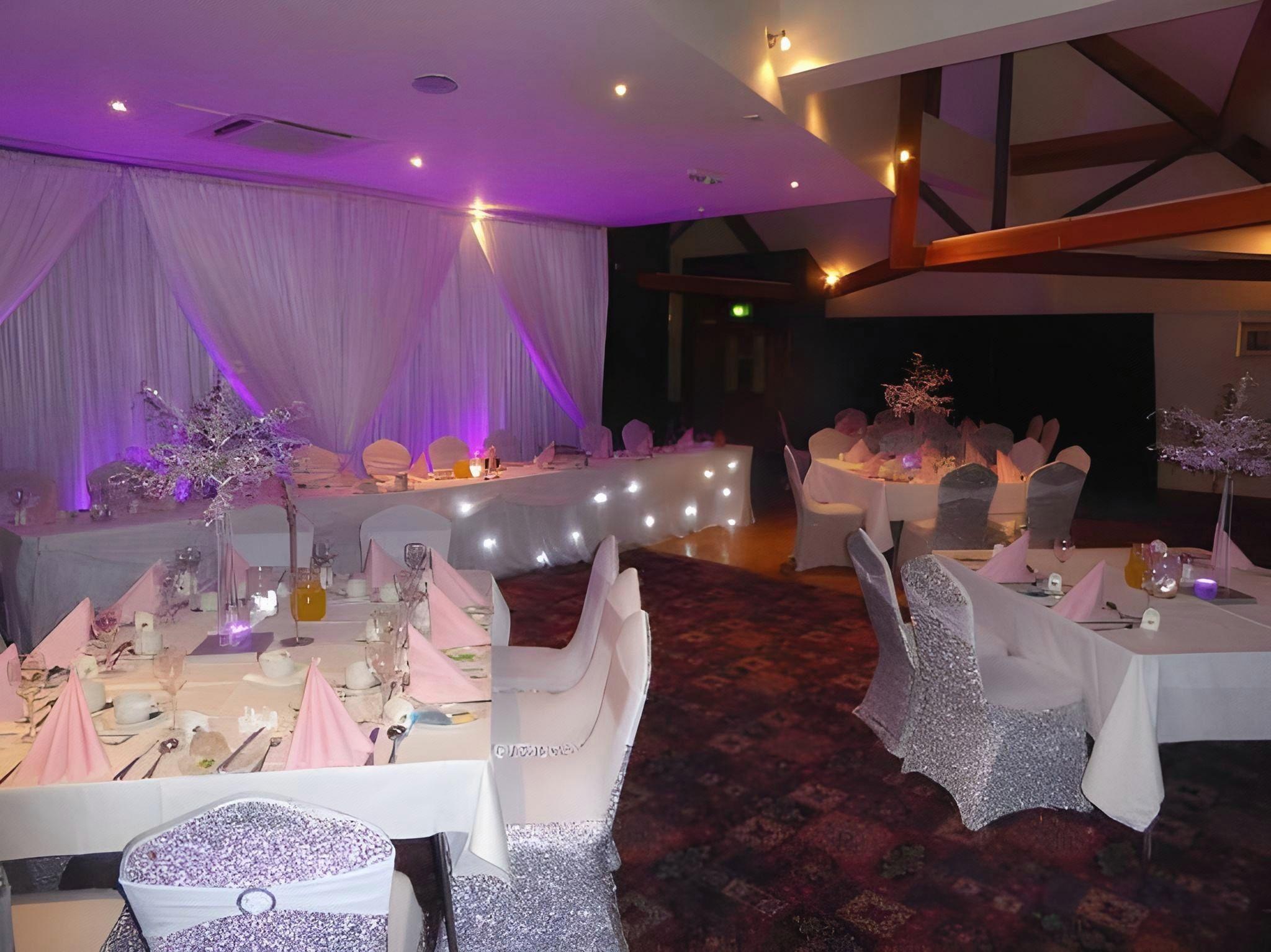 Strangford Arms Hotel 22/26