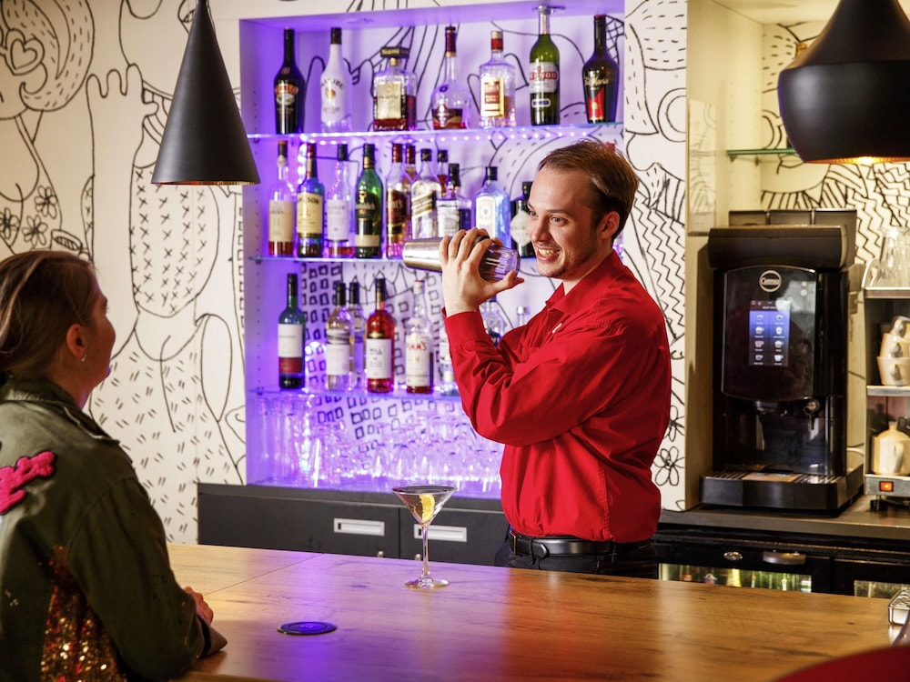 Ibis London Greenwich 13/73