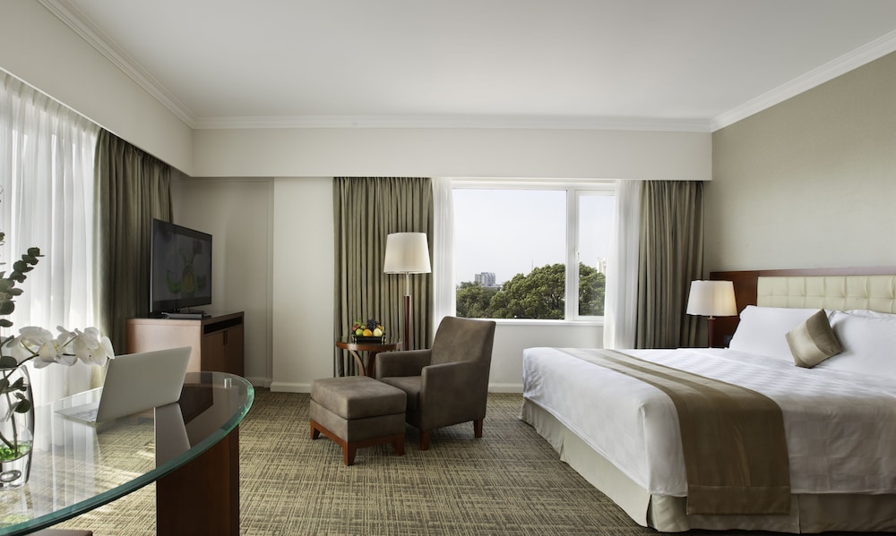 PREMIER, KING BED