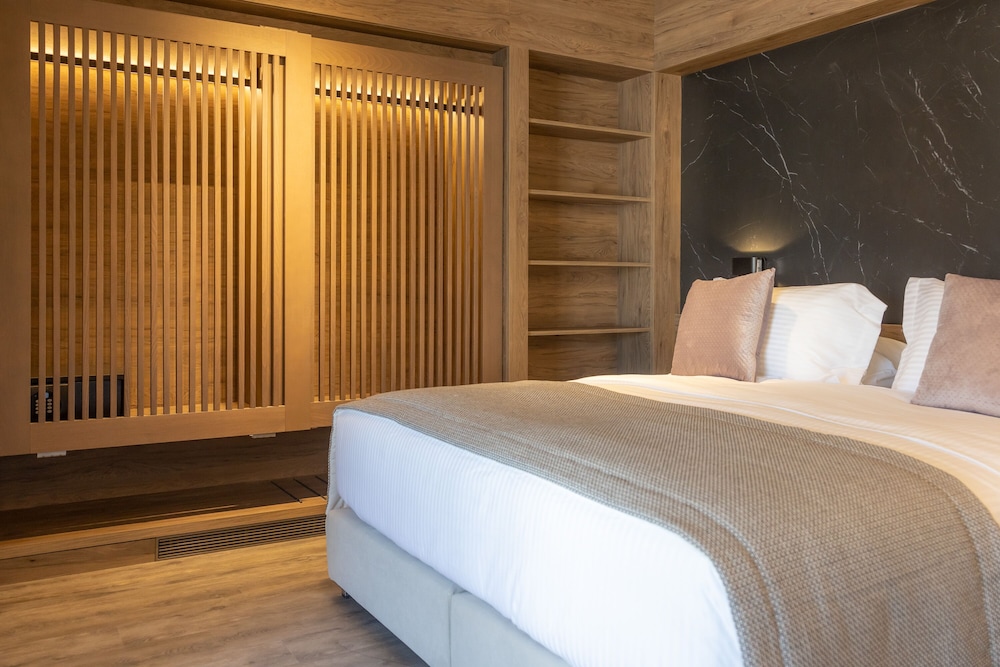 PRESTIGE, SUITE, CITY VIEW