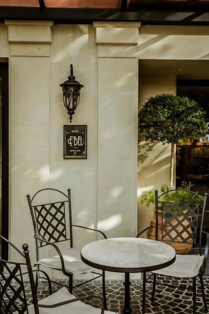 Ebel Boutique Hotel Tirana 32/50