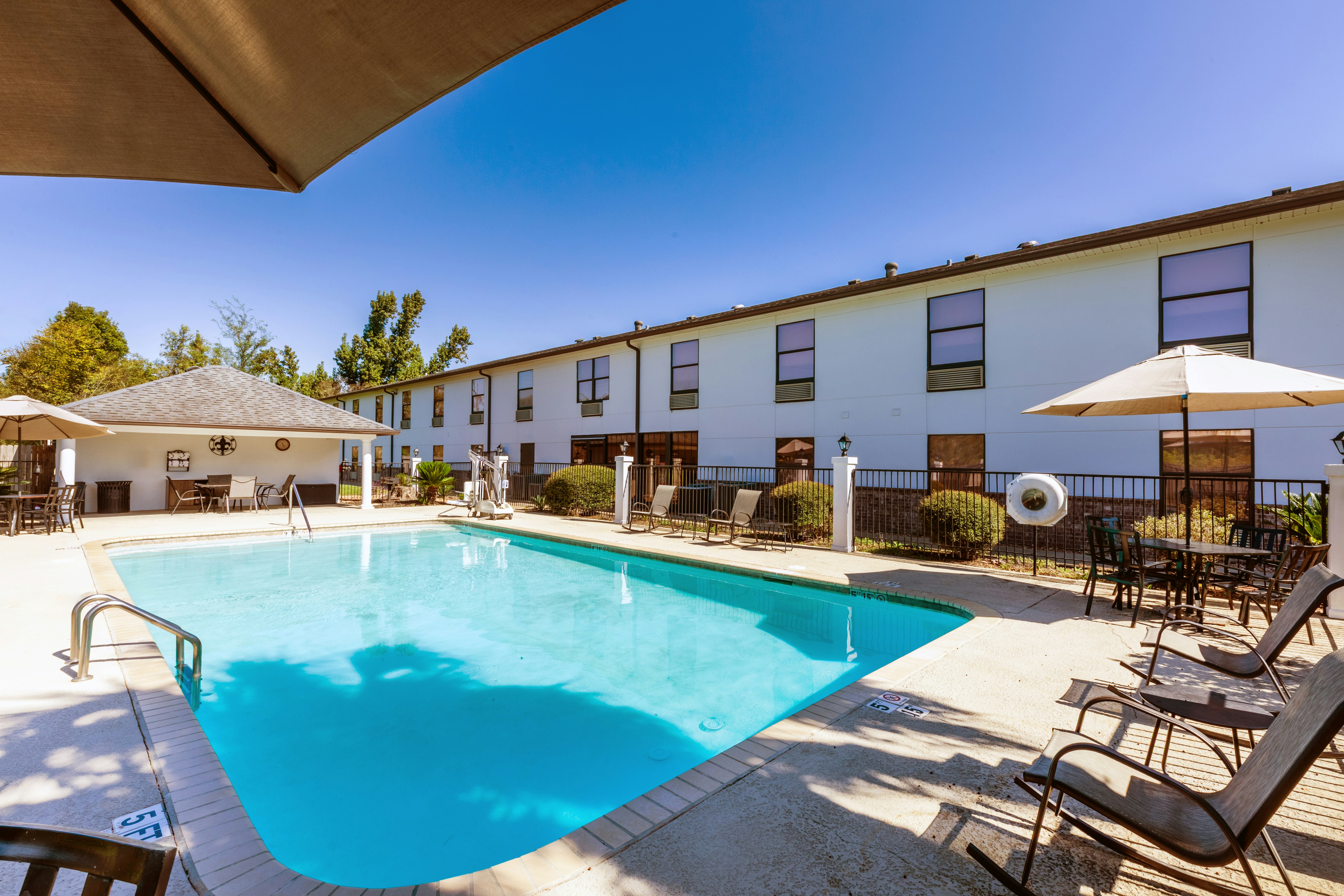 Holiday Inn Express Breaux Bridge-Henderson 51/72