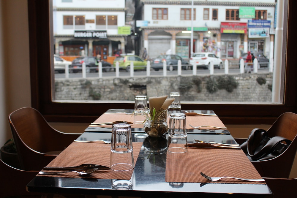 GAKYIL HOTEL 22/32