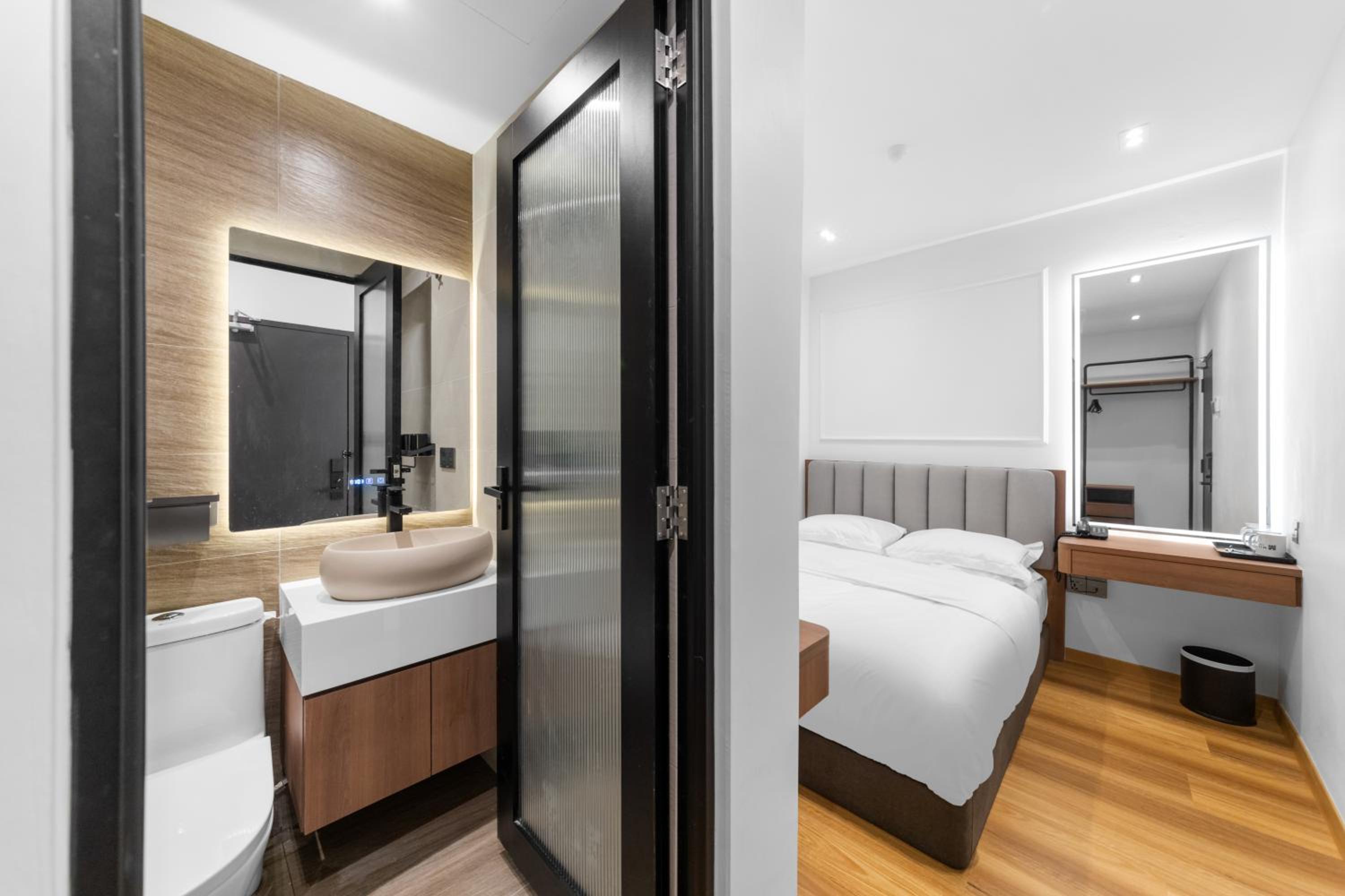 MILUX HOTEL 9/16