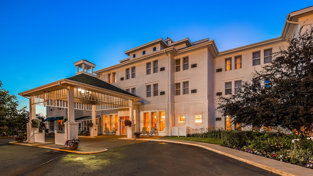 Best Western The Hotel Chequamegon 1/22