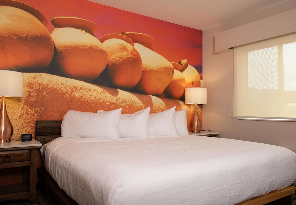Hotel Don Fernando de Taos, Tapestry Collection by Hilton 14/80