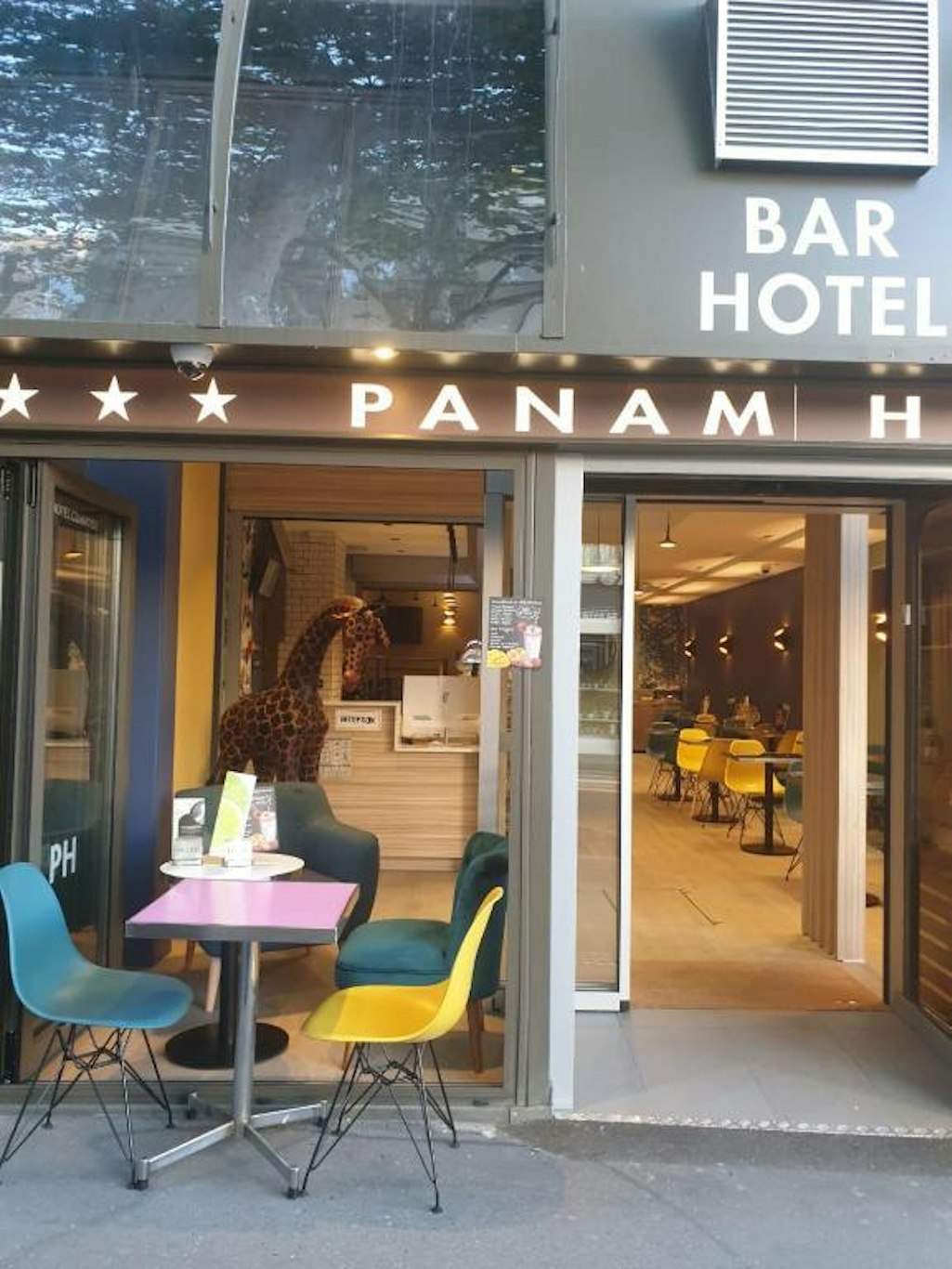 PANAM HOTEL PARIS GAMBETTA (ex Superhotel) 3/50