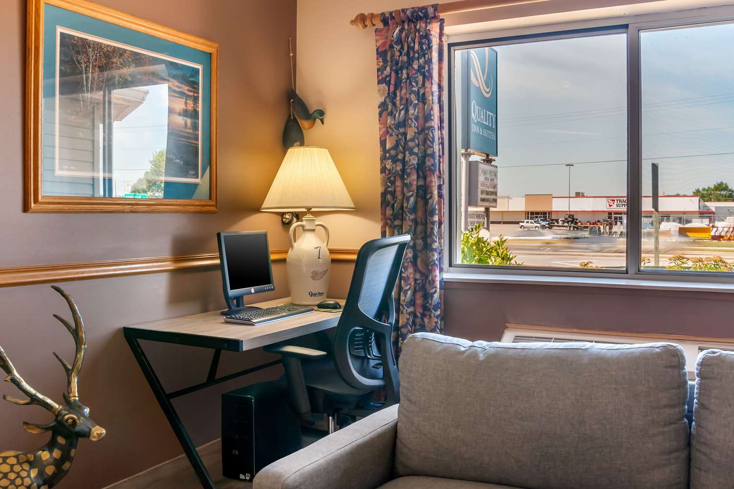 Quality Inn & Suites Prairie Du Chien 18/24