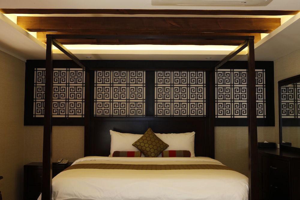Hansan Marina Hotel Resort 25/63