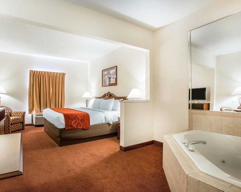 Comfort Suites Jefferson City, MO 9/19