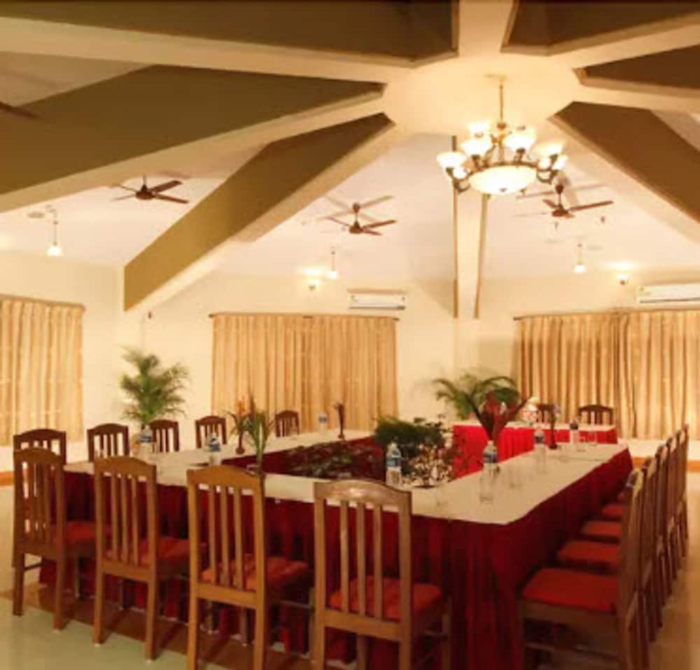 Lillywoods Highland Beach Resort 52/59