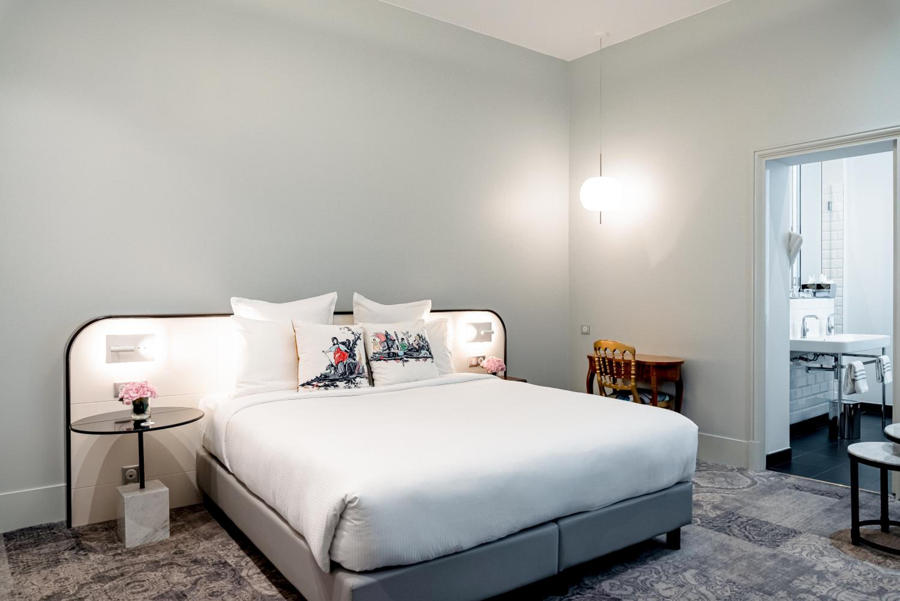 Afterworks, Junior Suite, King Bed، Normandy Hotel Paris - Saint-Honore 3/10
