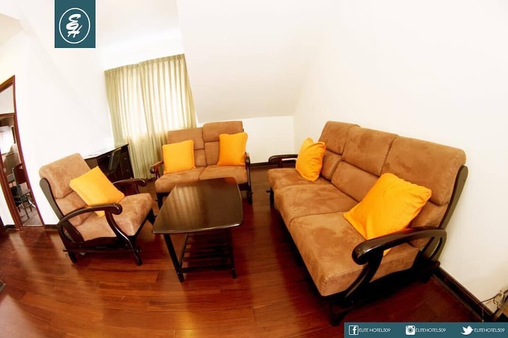 Elite Hotel 30/42