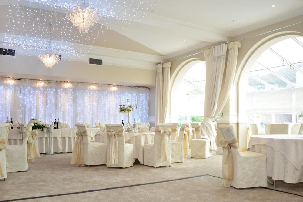 Avonbridge Hotel 32/34