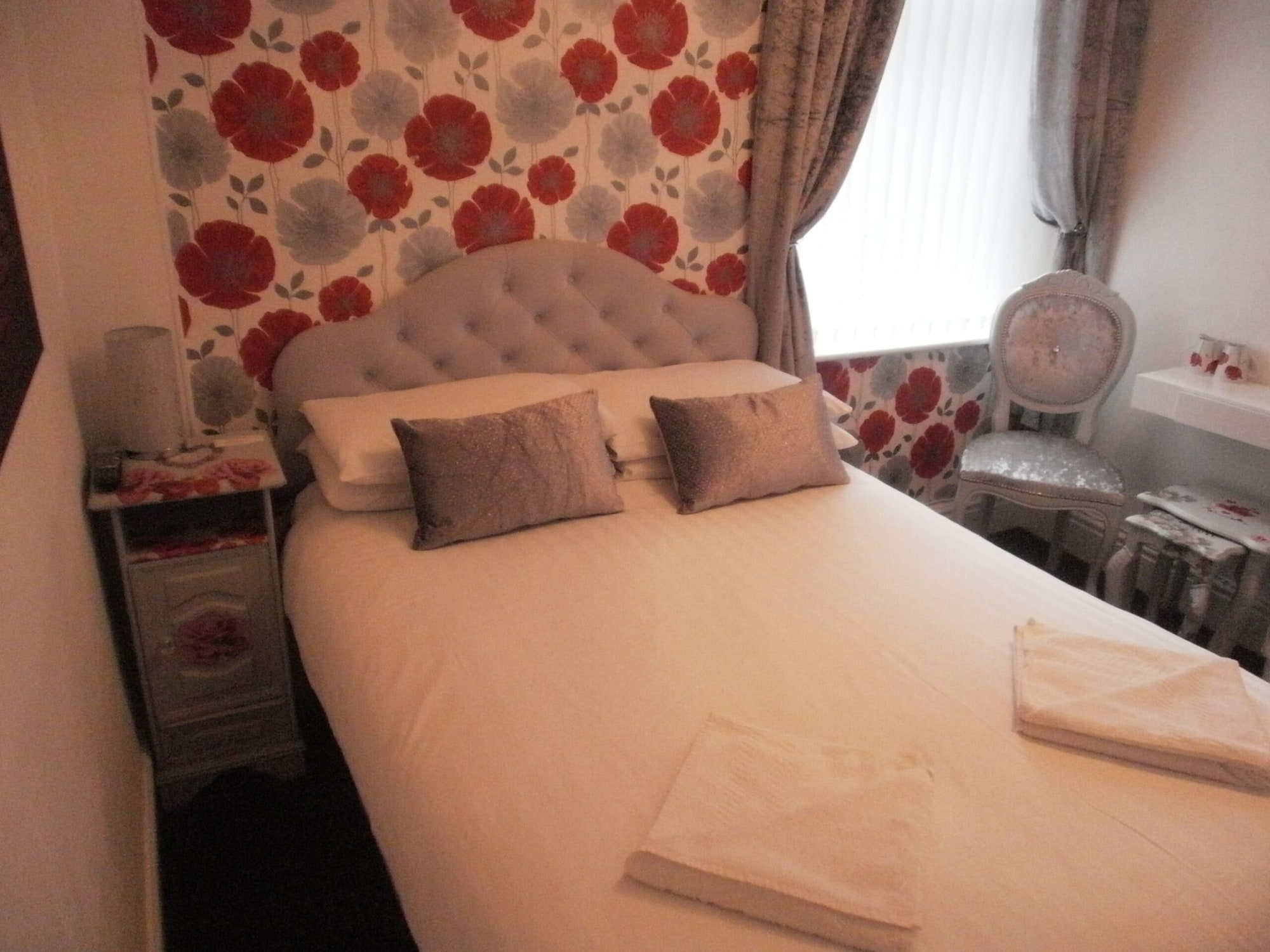 STANDARD, DOUBLE BED