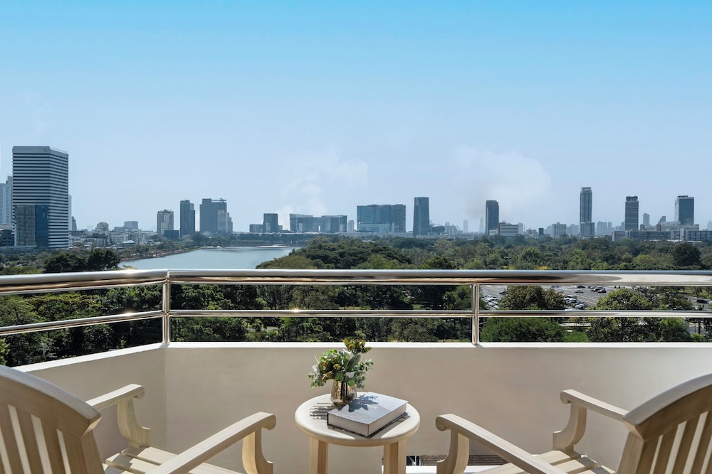 Centre Point Hotel Sukhumvit 10 7/114