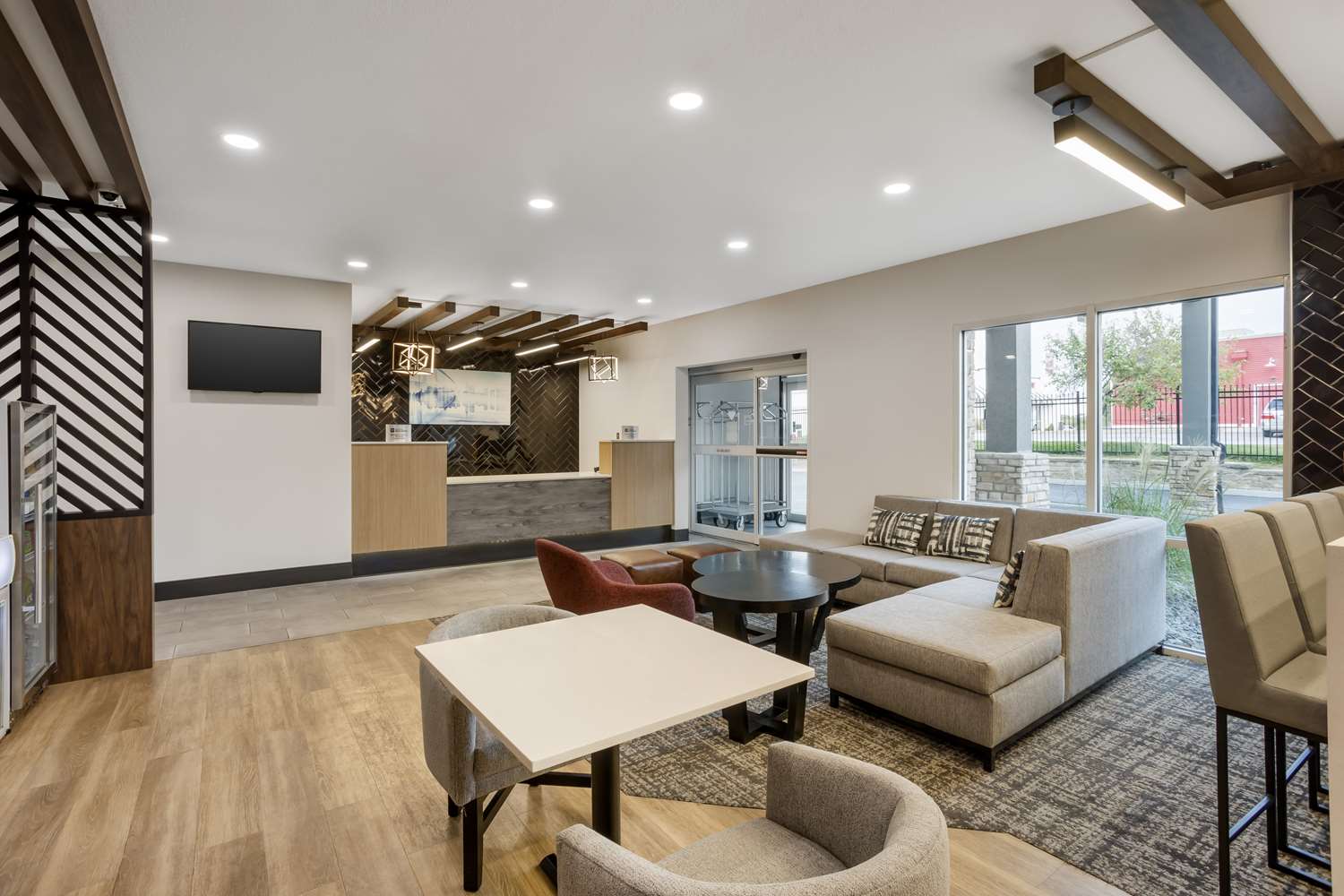Best Western Plus Columbia Inn 32/53