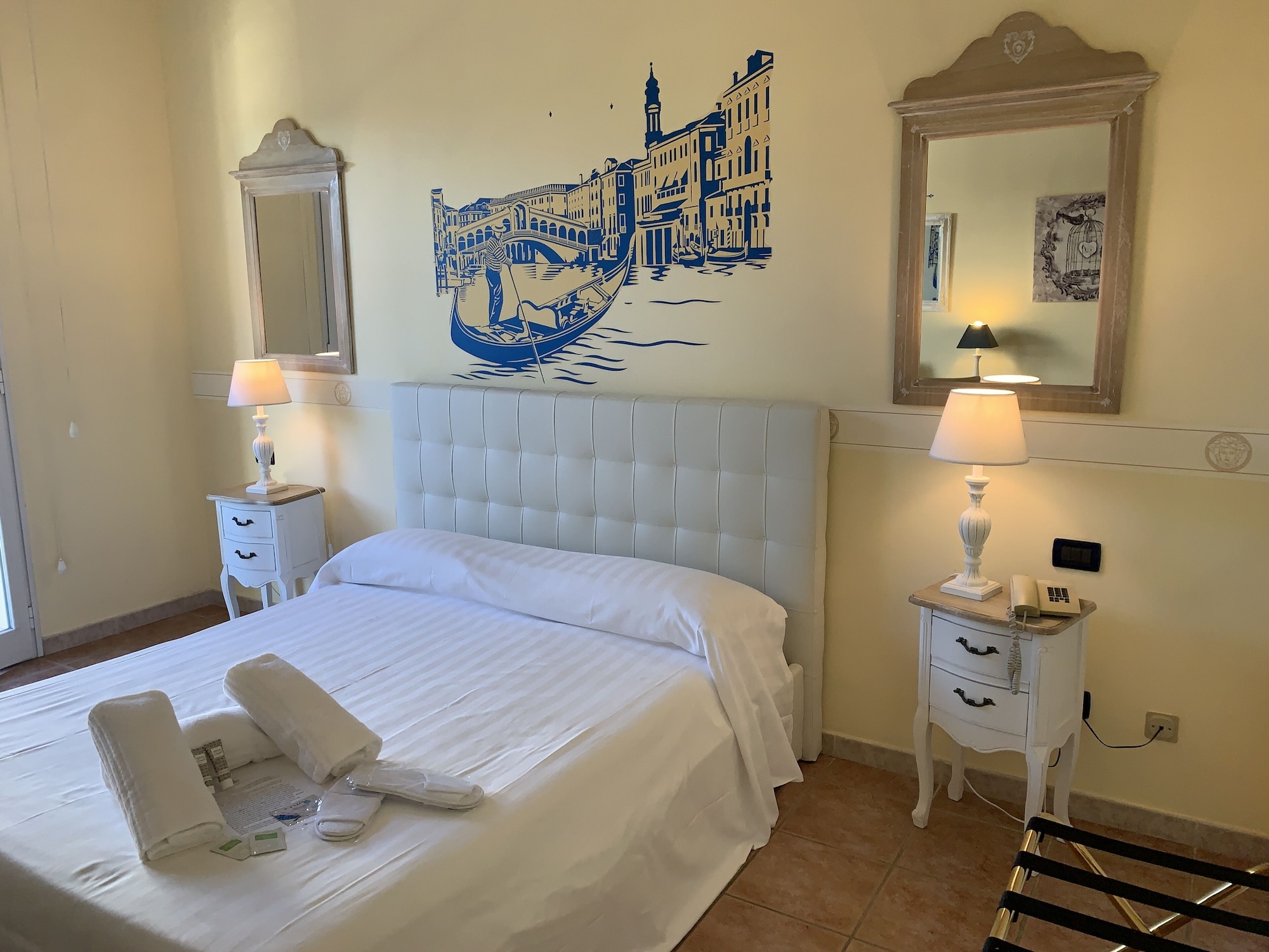 SUPERIOR, SINGLE, DOUBLE BED