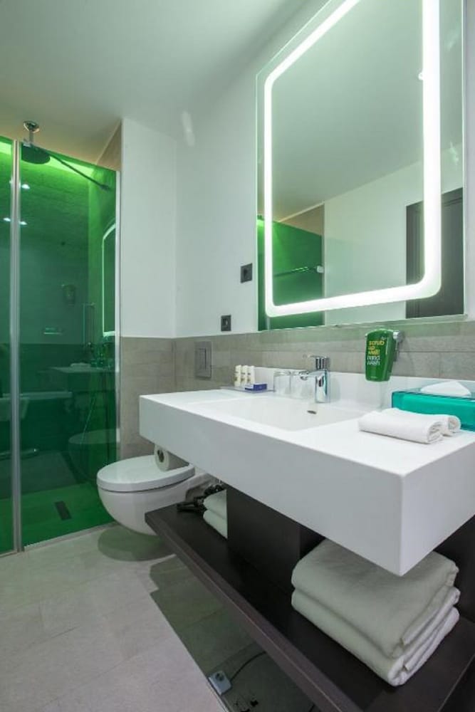 Park Inn By Radisson Istanbul Ataturk Airport 38/41