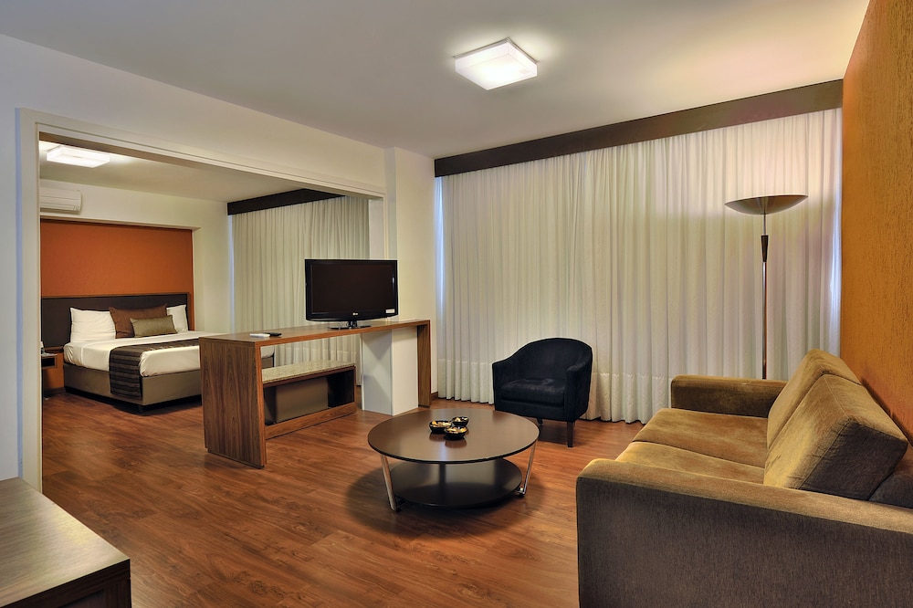 Hotel Deville Curitiba Batel (ex Hotel Deville Business Curitiba) 39/45