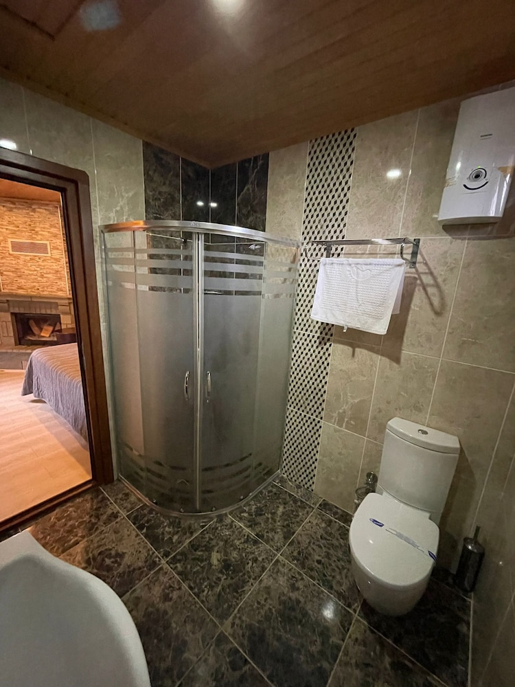 Pinar Kir Evi 47/48