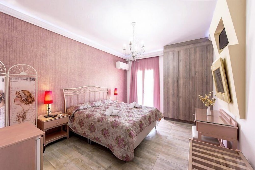 Pirofani Hotel 21/50