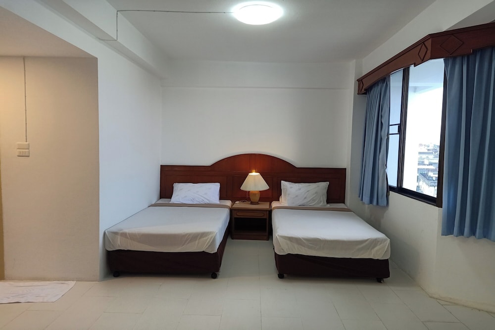 Phayao Northen Lake Hotel 7/32