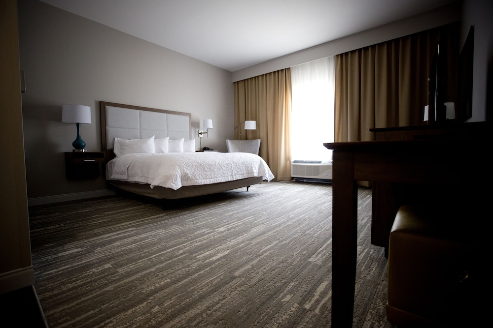 Hampton Inn Blue Ash Cincinnati Oh 21/35