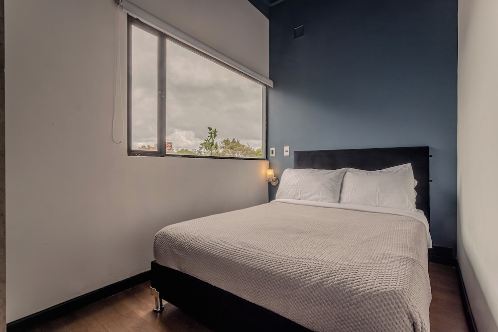 2 BEDROOMS, APARTMENT