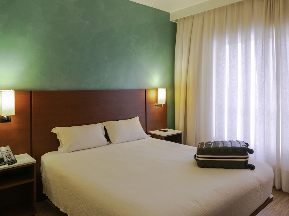 Ibis Styles Curitiba Airport Hotel 15/48
