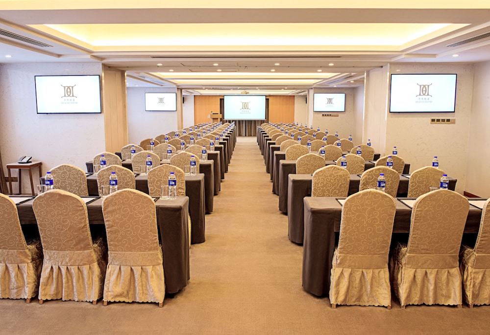 Deacon House Wuxi 40/50