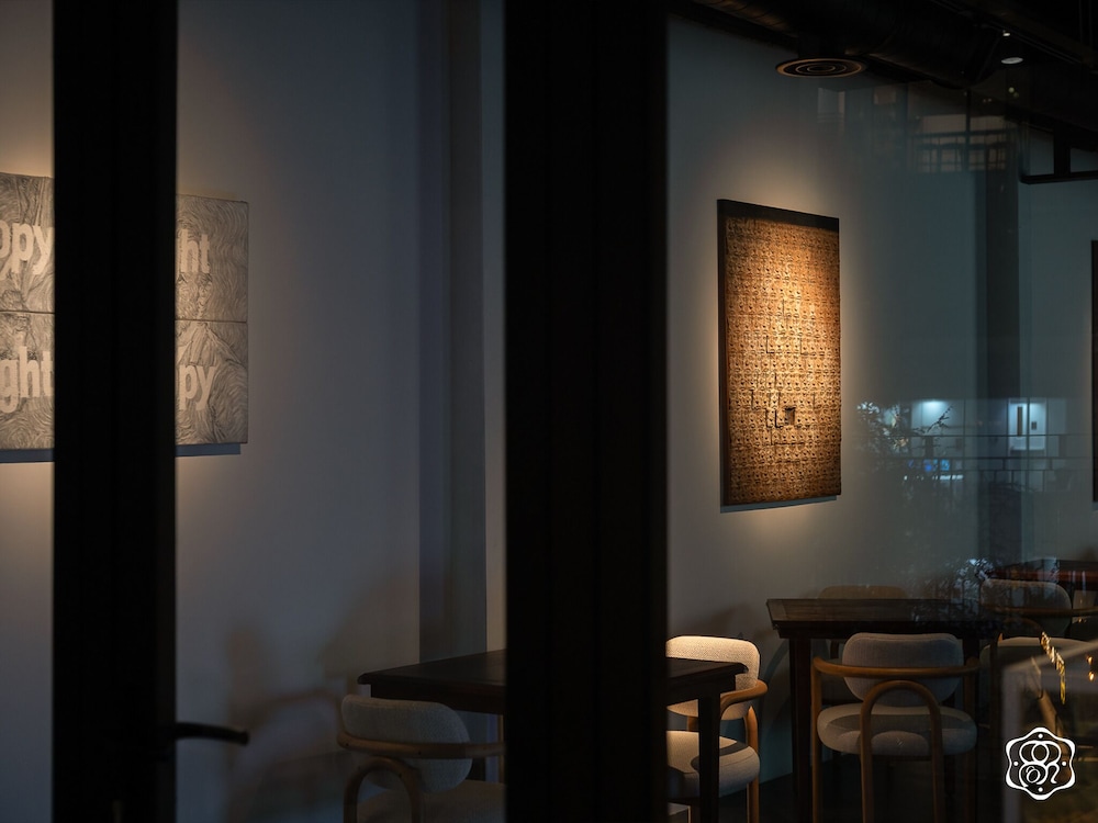 Amanaki Saigon Boutique Hotel 52/80