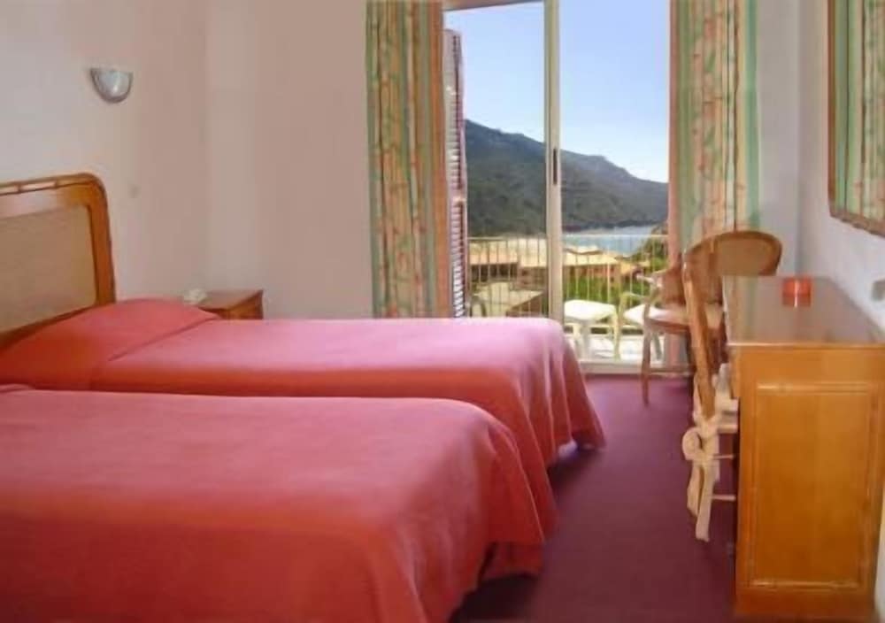 Le Kalliste Hotel 10/34
